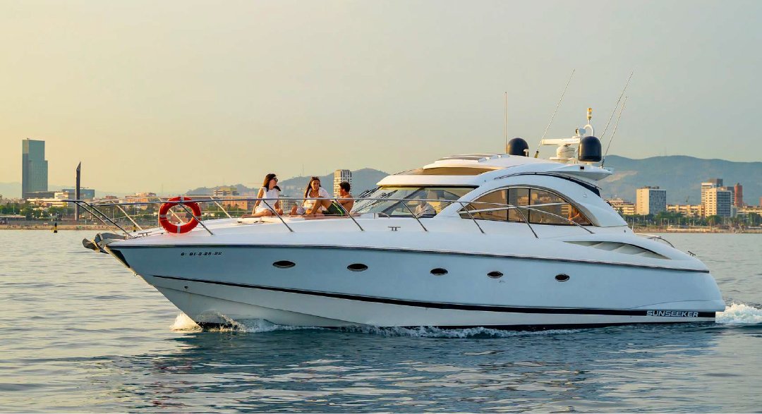 Luxury Yatch sunseeker camargue