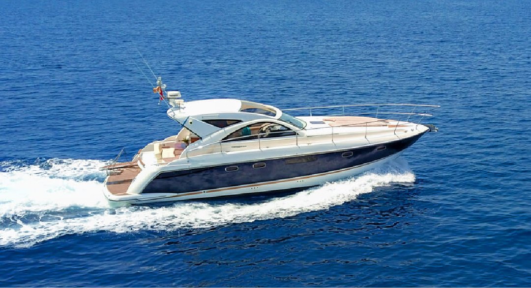 YACHT FAIRLINE